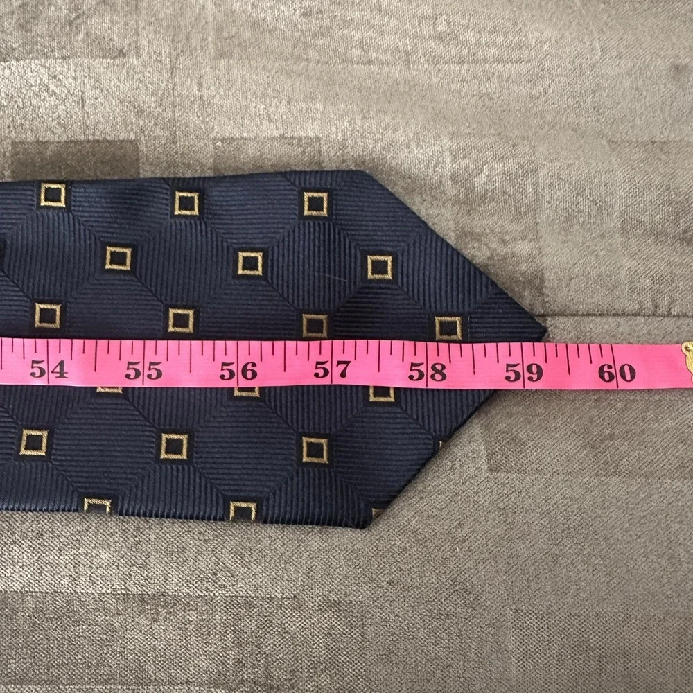 VTG Banana‎ Republic Tie One Size Blue Silk Geometric Made Italy Woven Necktie